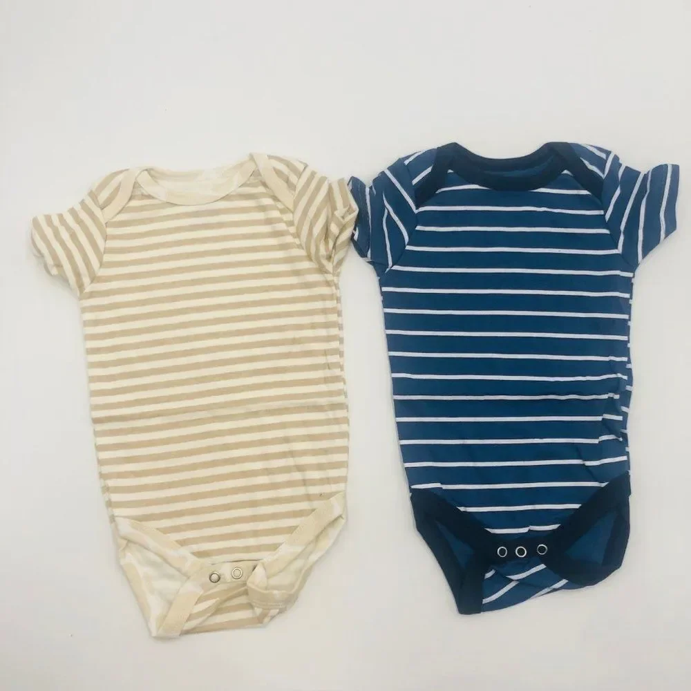 Brand New Baby‎ Boy Short Sleeve Bodysuit/Onesies 3 Pack Size 6 to 9 Months